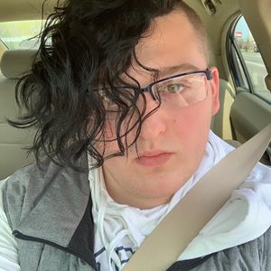 Meet your Posher, Ethan